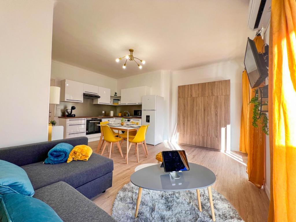 Appartement Vue Mer Parking Prive Place Med Canet-en-Roussillon Eksteriør billede