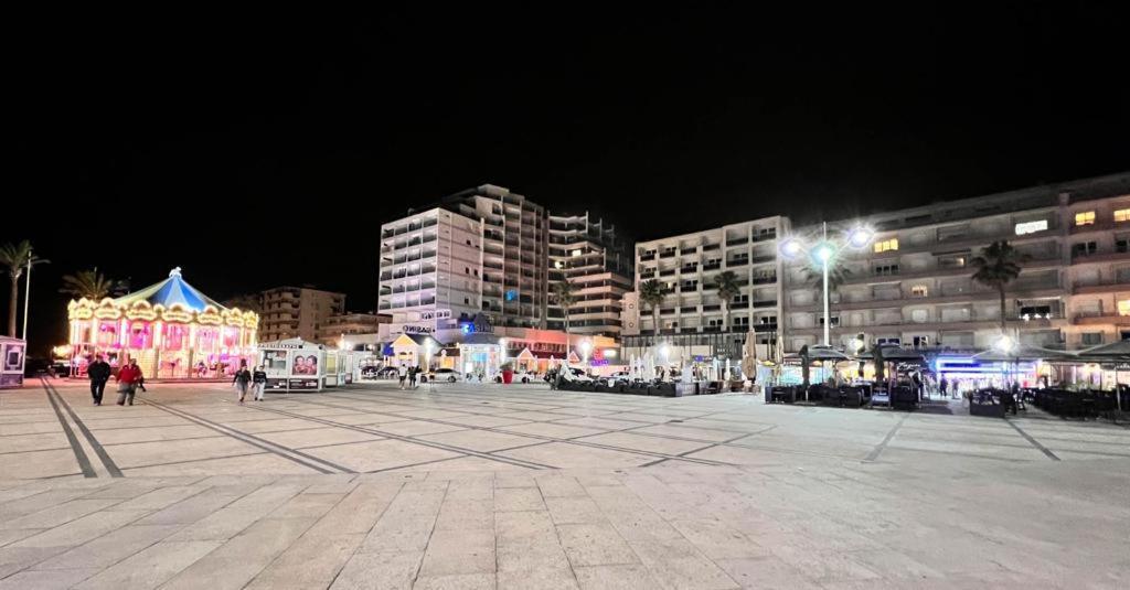 Appartement Vue Mer Parking Prive Place Med Canet-en-Roussillon Eksteriør billede
